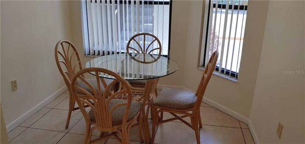 בריידנטון 4330 Shorewalk Lakeview Condo Close To Img And Beach מראה חיצוני תמונה