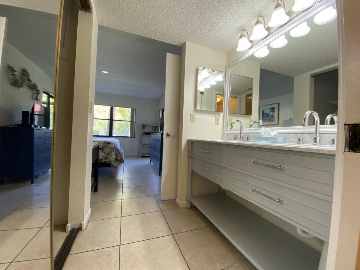 בריידנטון 4330 Shorewalk Lakeview Condo Close To Img And Beach מראה חיצוני תמונה